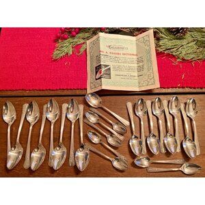 Lot of 24 Wm A Rogers Oneida Lido Spoons w/ Original Guarantee Certificate